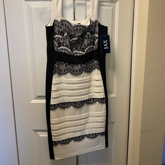 ✨SALE✨ JAX white and black lace dress with tags - Picture 2 of 4